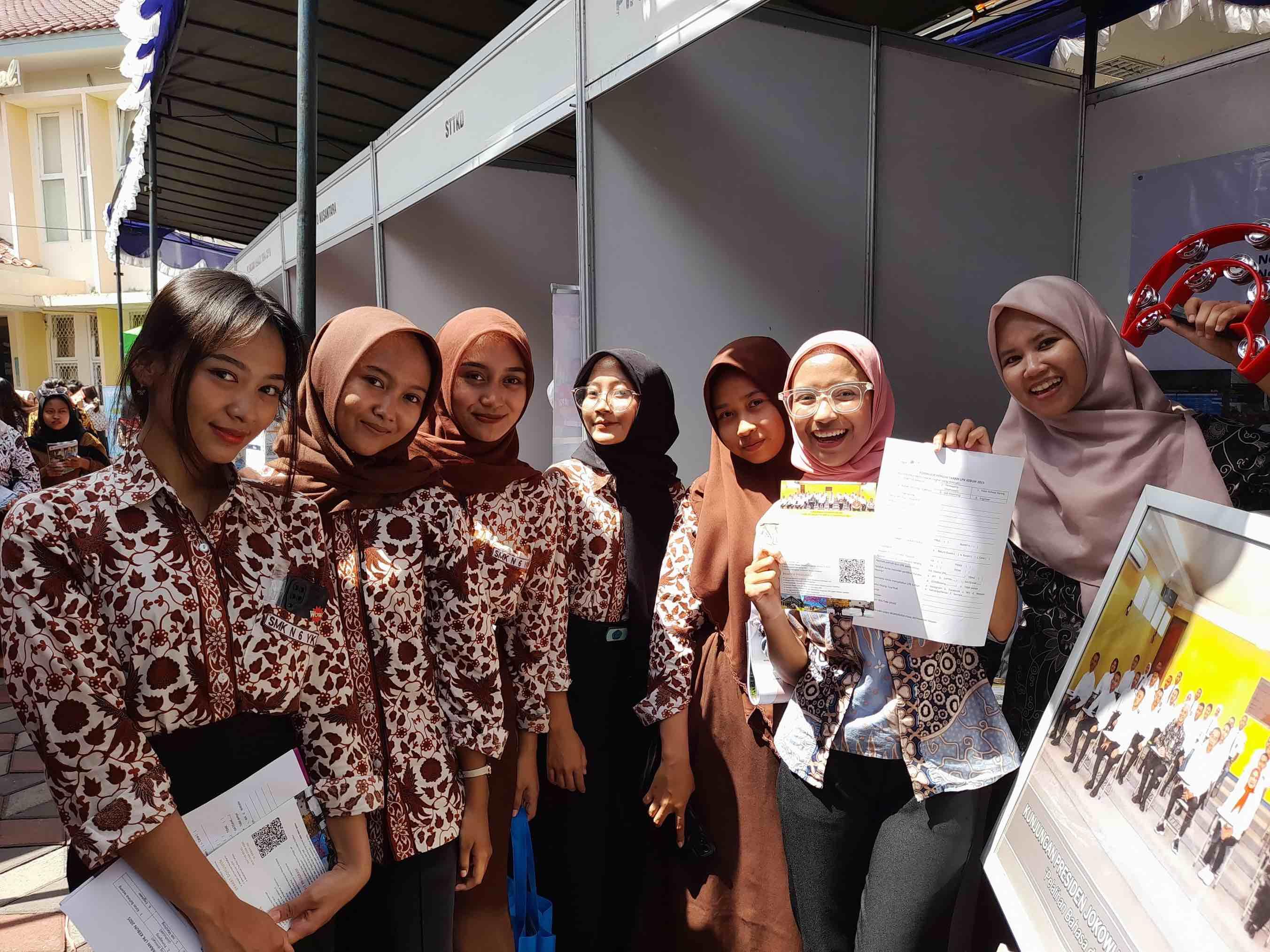 “Masa Depan Global Dimulai dari SMK: PT Kebun Tech Ramaikan Job Fair SMKN 6 Jogja”